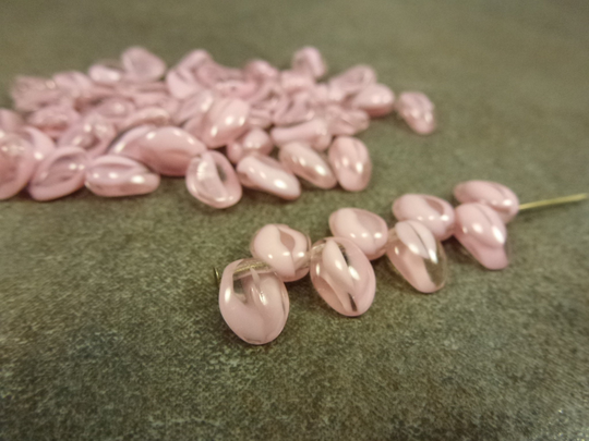 30Pc Crystal/Pink Blend Petal Beads, 6x8mm Czech Glass, Tulip Petal, Flower Curved Drop