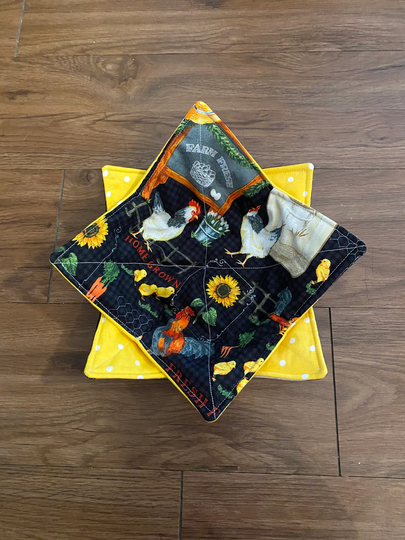 Black Farmhouse Chicken Soup Bowl Cozy