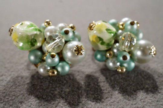 Vintage Retro Style Yellow Gold Tone Glass Beads Multi Dimensional Round Clip On Earrings Jewelry -K#44
