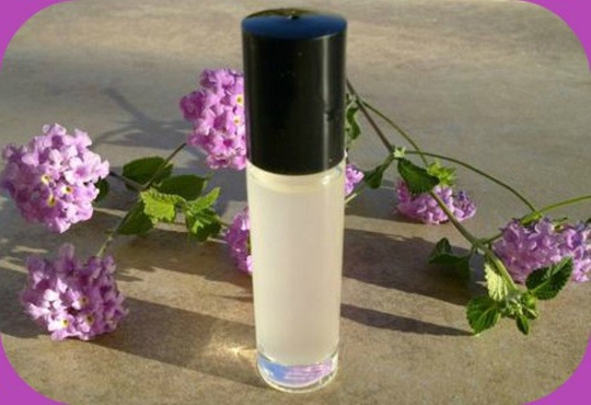 Fracas Is A Delicate Floral Blend - Fragrance Roll-On Oil 10 Ml Bottle