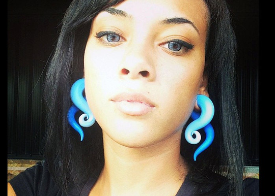 Tsunami Ombre Two Color Blend Earrings For Stretched Lobes - Fake, 2G, 0G, 00G, 7/16", 1/2", 9/16", 5/8", 11/16", 3/4" Gauges Gauged