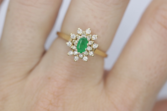 14K Emerald & Diamond Halo Yellow Gold Ring. Cluster | 15(00.130