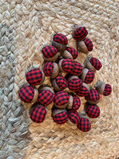 Red & Black Buffalo Plaid Acorns, Acorn Decor, Farmhouse Inspired Rustic Felt Fabric
