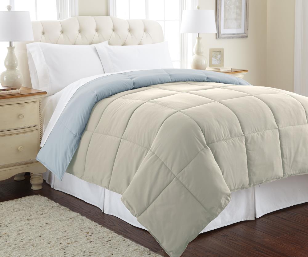 Amrapur Overseas Reversible down alternative comforter Multi Solid Reversible King Comforter (Blend with Polyester Fill) | 2DWNCMFG-ODL-KG