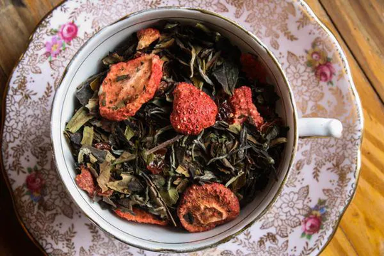 Mechanic's Blend | Firefly-Inspired White Tea With Strawberry & Rose Hip