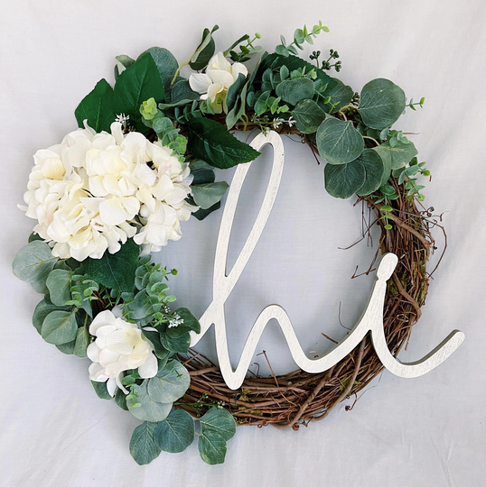 Hi-Drangea All-Season Wreath With Wooden "Hi" Accent // Simple Modern Farmhouse White Hydrangea & Eucalyptus