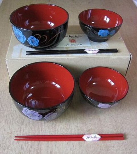 2 Pair Vintage Large & Small Owan Bowl Set By Yumi Katsura Made in Japan Pink & Blue Rose Pattern
