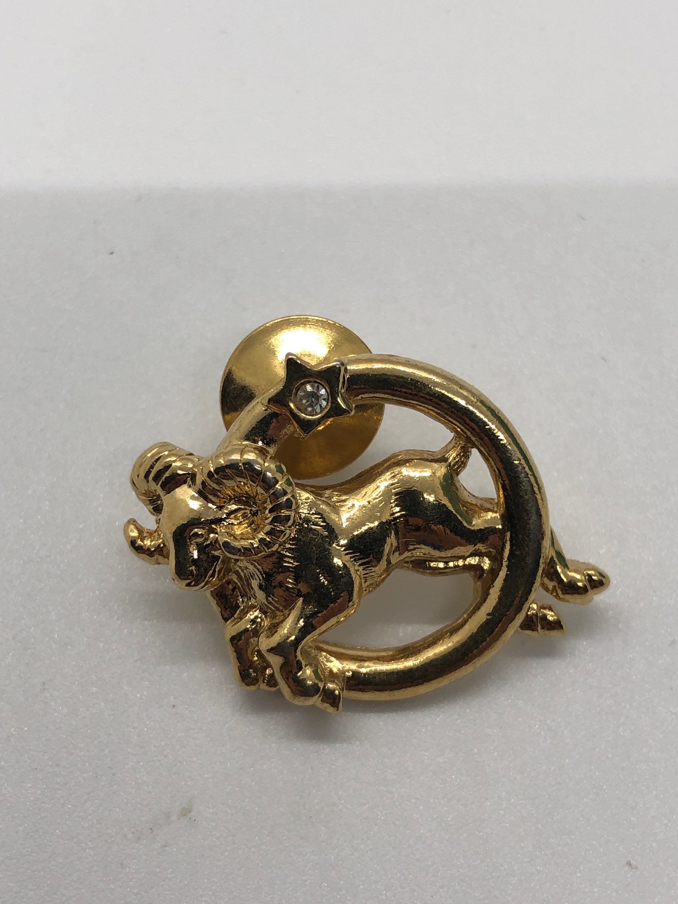 Vintage Goldtone Ram Brooch