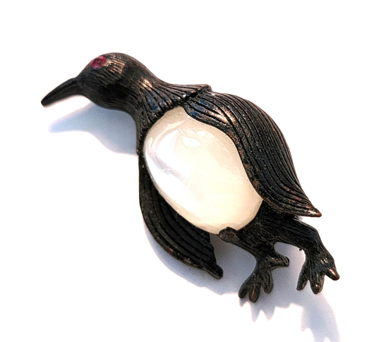 Weiss Penguin Jelly Belly Brooch/Pin