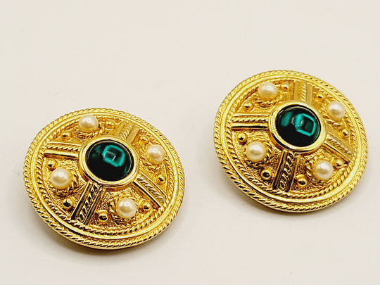 Unsigned 80's Etruscan Style Acrylic Earrings