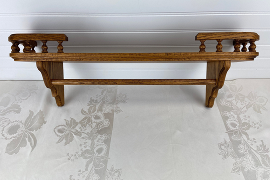 Oak Wood Wall Shelf, 1 Tier Display Shelf With Plate Groove, Curved Side Rails, & Towel Bar, 24" Wide, Vintage