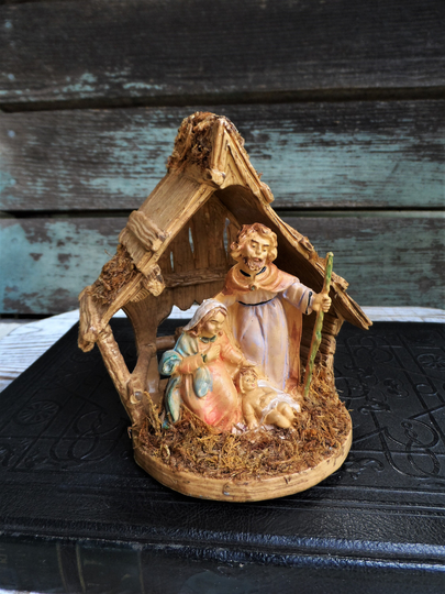 Vintage Fontanini Nativity Scene Manger Stable Italian Christmas Decoration Marked Italy Mother Mary Joseph Baby Jesus in A 1980S
