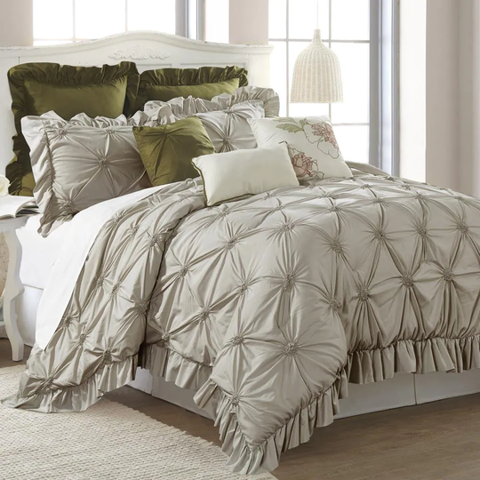 Amrapur Overseas Caroline comforter set Multi Abstract Reversible Queen Comforter (Blend with Polyester Fill) | 38EBJQCF-CRO-QN