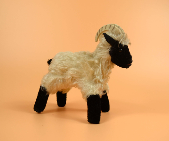 Vintage Steiff Mohair Snucki Mountain Sheep Ram Goat Stuffed Animal Plush 6"