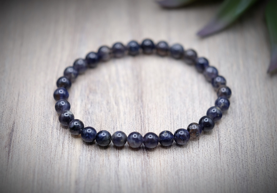 6mm Dark Iolite With Silver Flash Stretch Bracelet