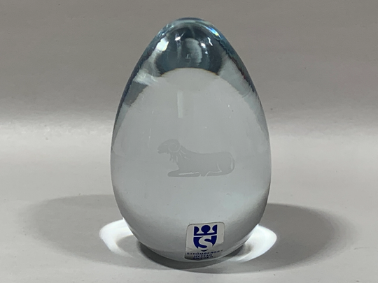 strombergshyttan Sweden Ram Art Glass Egg Paperweight