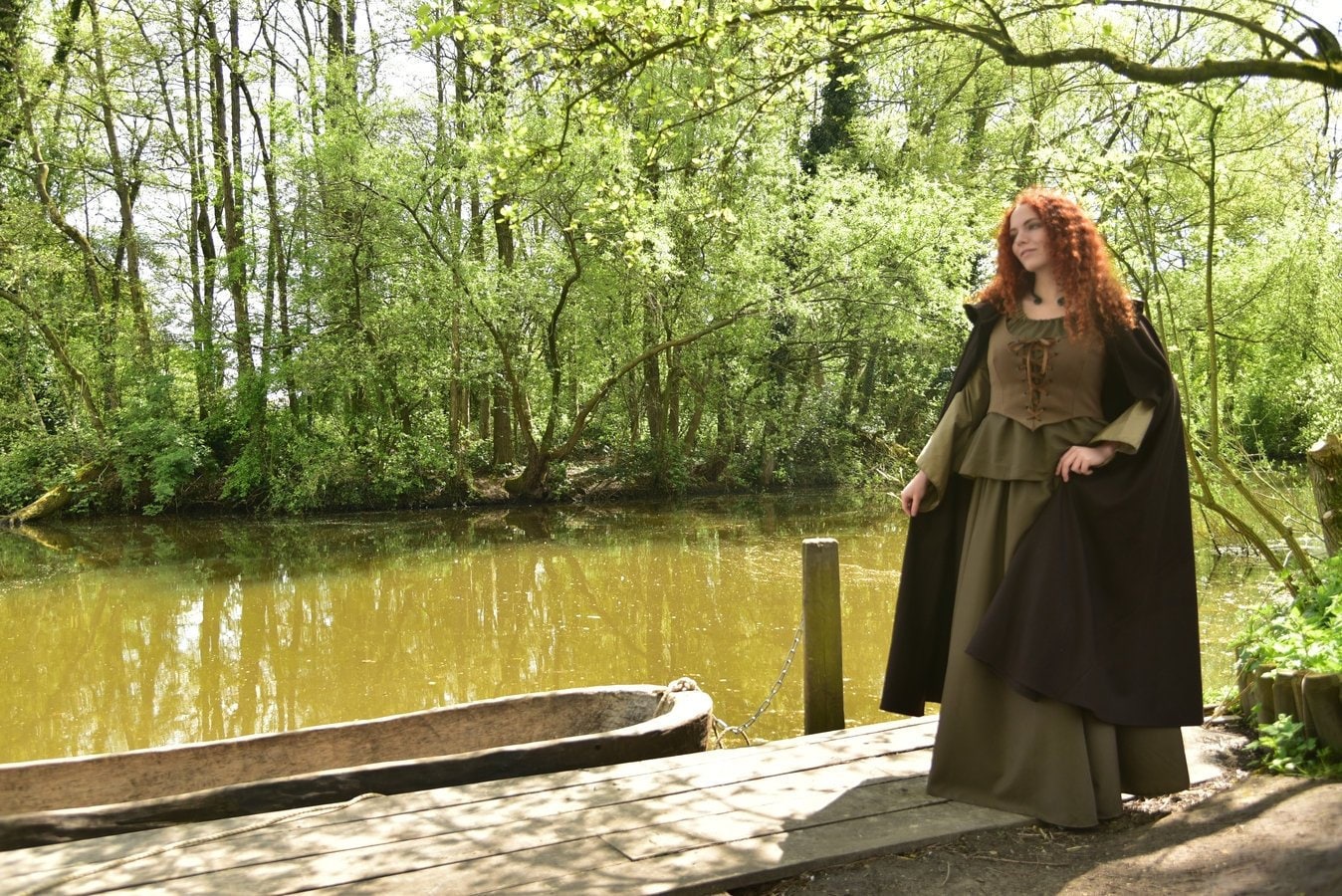 Brown Hooded Cape Wool Blend//Fantasy /Medieval Victorian Larp Outlander Warm Cloak