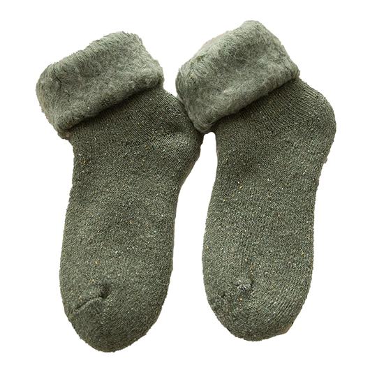 1 Pair More Thicken Warm Keeping Women Socks Wool Blend Practical Good Woven Winter Socks for Daily Wear - green