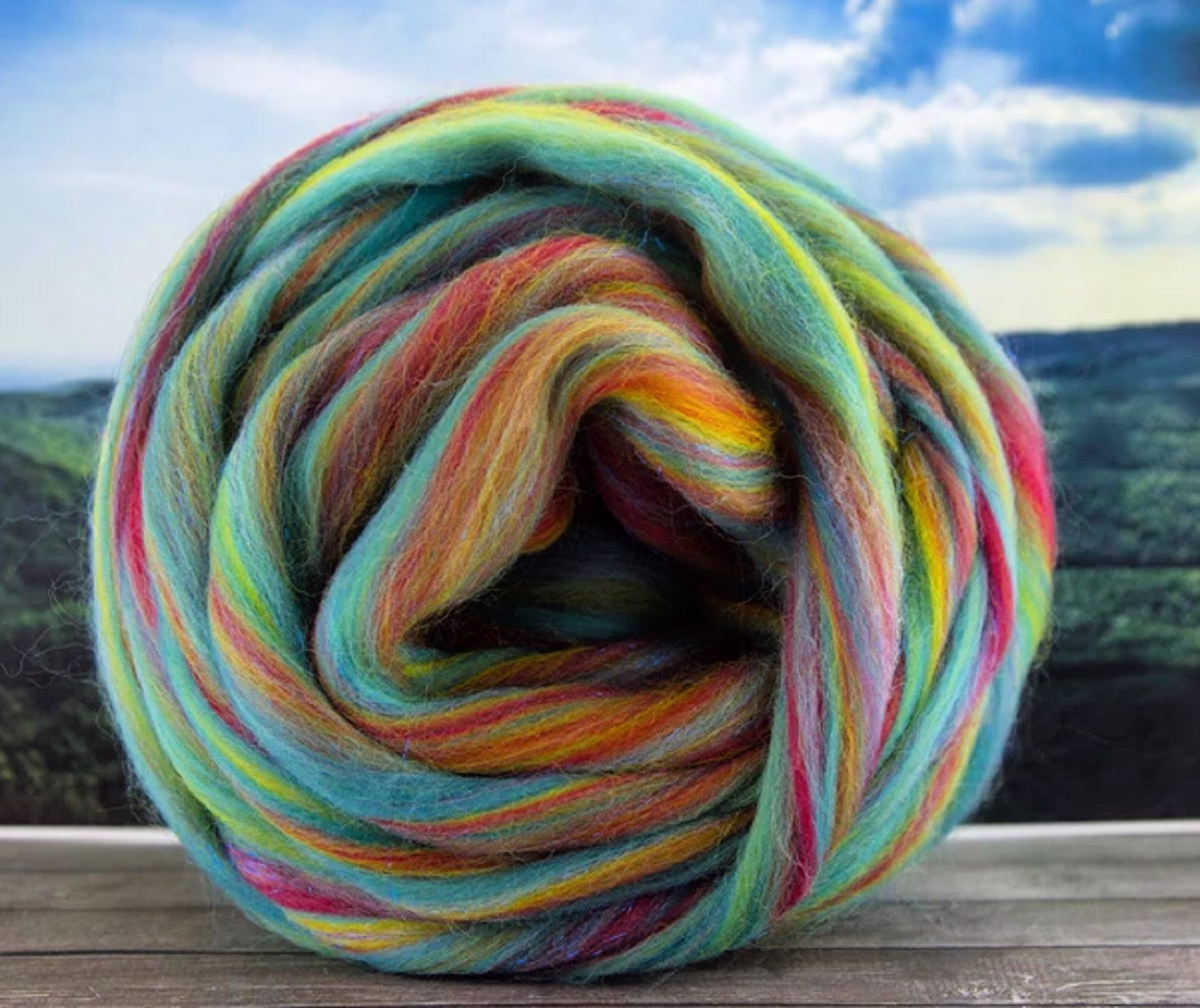 2 Ozs "Over The Rainbow" Wool Blended Merino & Glitter Roving, Felting Spinning, Weaving Supplies, Art Blend