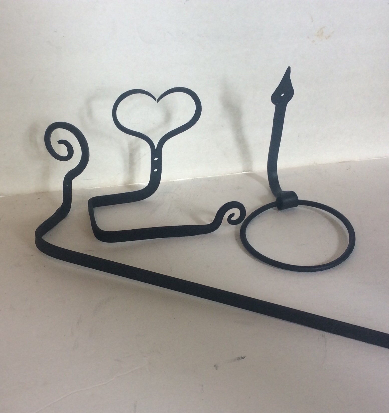 Bathroom Set Iron Towel Bar Toilet Tissue Ring Scroll Heart Ram Dble Plain Spade Infinity