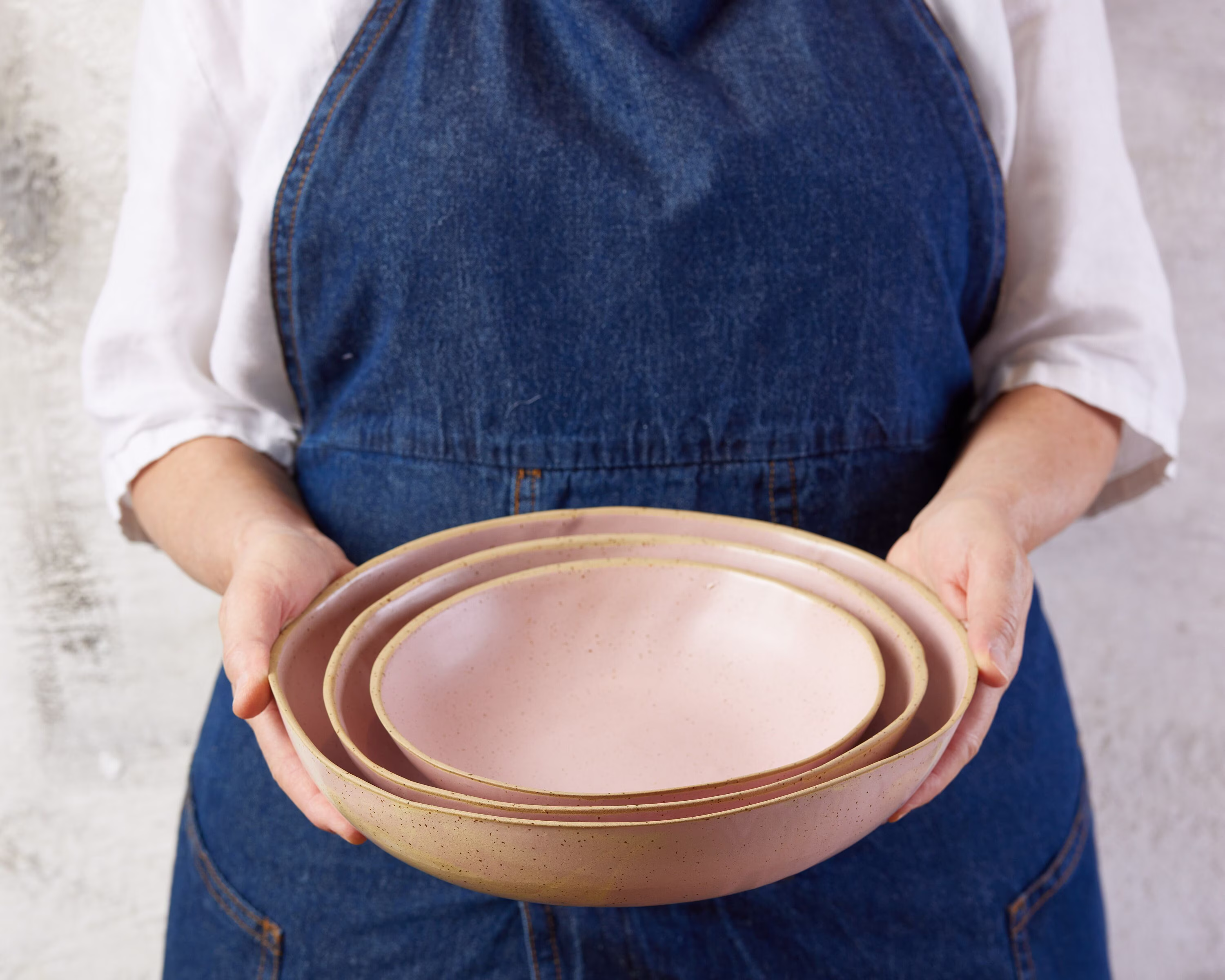 Large Deep Ceramic Dinner Serving Bowl, Round Powder Pink Salad Dish, Handmade Pottery Unique Kitchenware Gift For Mom