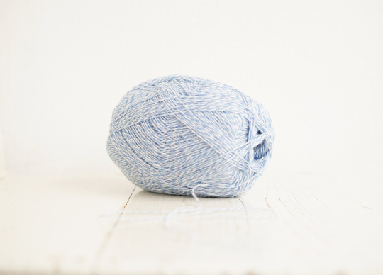 Blue -White Melange Wool Blend - 80% 20 Po Yarn Weaving Hand Or Machine Knitting Socks 100G/550M