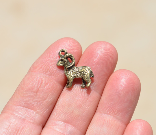 5 Goat Ram Bronze Tone Charms Bc2556