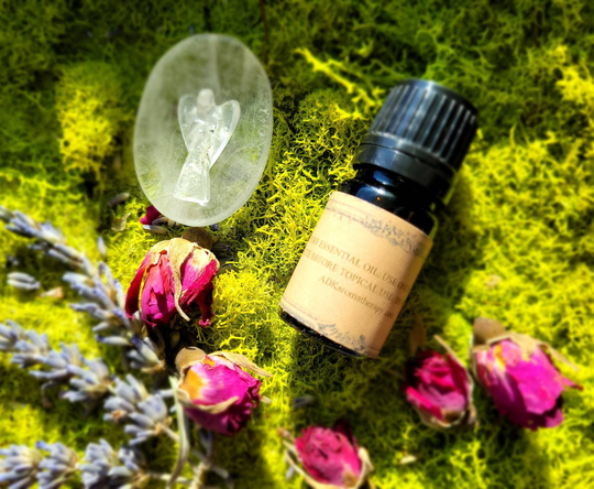 Mint Cookie Essential Oil Blend. Cocoa, Mint, Vanilla, Butter. 5 Ml