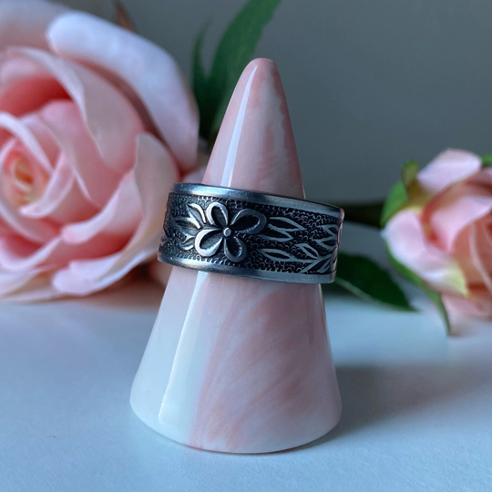 stainless Floral Spoon Ring, Eco-Friendly Vintage Silver Rings, Gift For Her, Upcycled Thumb Ring Woman Dainty