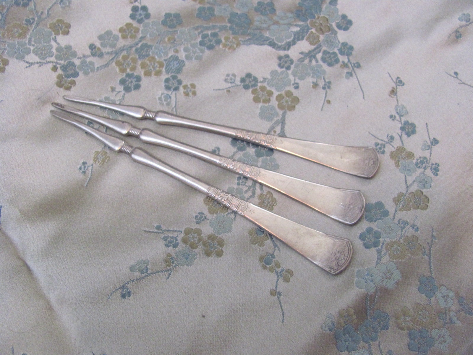 Set Of 3 Antique Silver Plate Nut Picks Seafood - Alaska 1890 Pattern