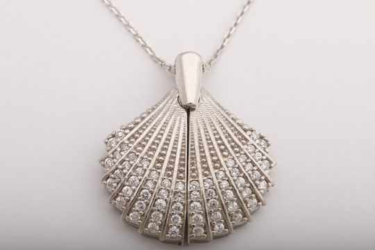 Turkish Handmade Jewelry Sea Shell Special Design 925sterling Silver Inside Is Open Round Cut White Topaz Zircon Rhodium Gold Chain Necklace