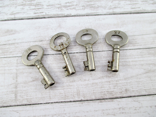 Four Vintage Numbered Barrel Skeleton Keys