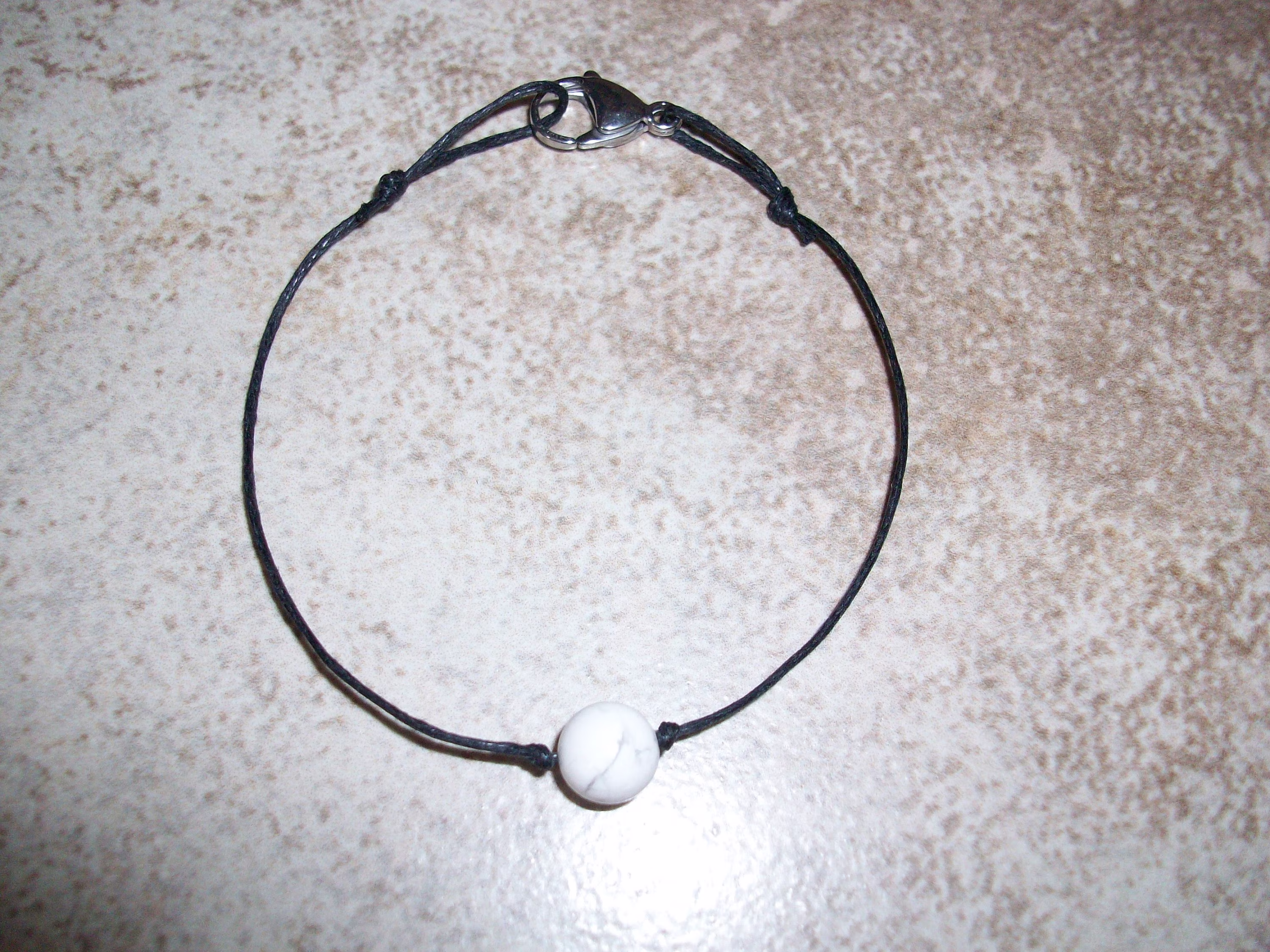 Howlite 8mm Single Bead Stackable Lobster Clasp Bracelet | 7 1/4 Inch Wrist