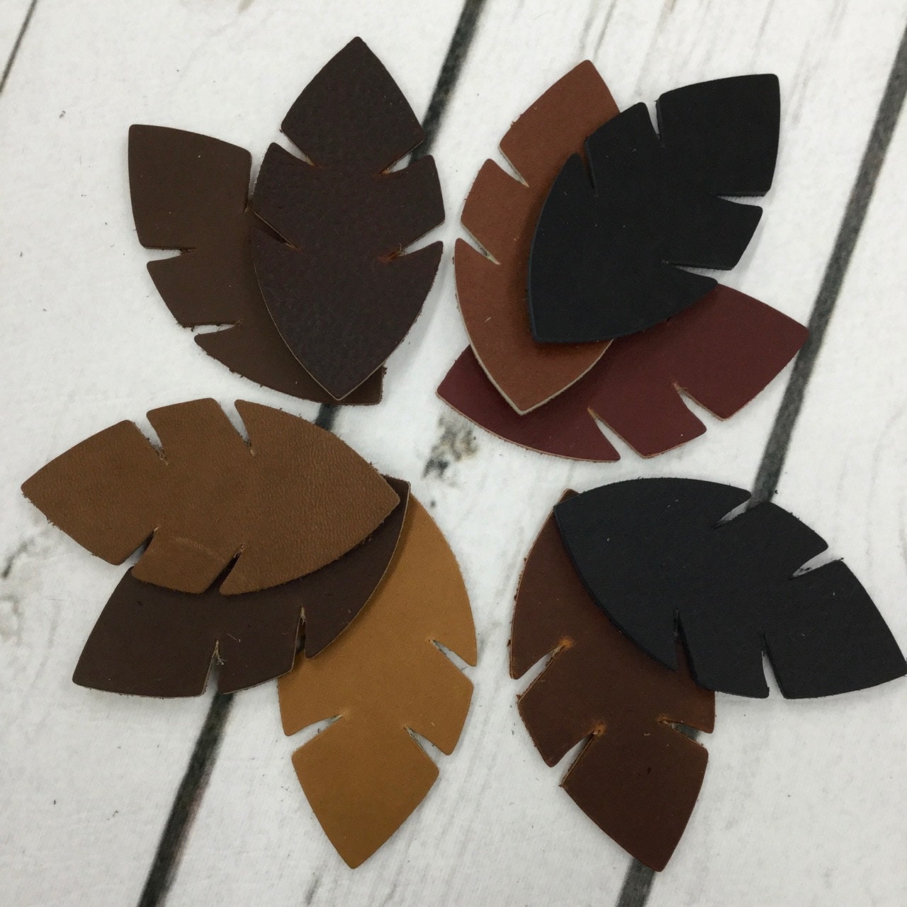 Genuine Leather/Palm Leaf Shape Stamping Oil Tan Semi Stiff Cowhide Diy Jewelry Raw Material Shirt Tag Patch