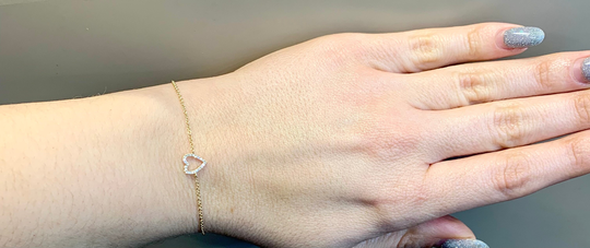 Dainty 14Kt Yellow Gold Diamond Heart Bracelet
