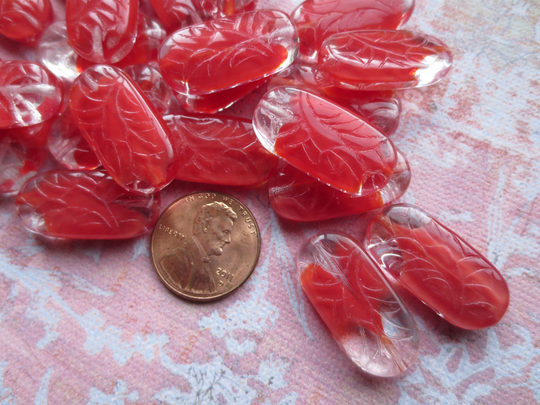 Crystal & Red Blend, Czech Glass Oval Bead With Etched Floral Design, 4 Beads - Item 2050