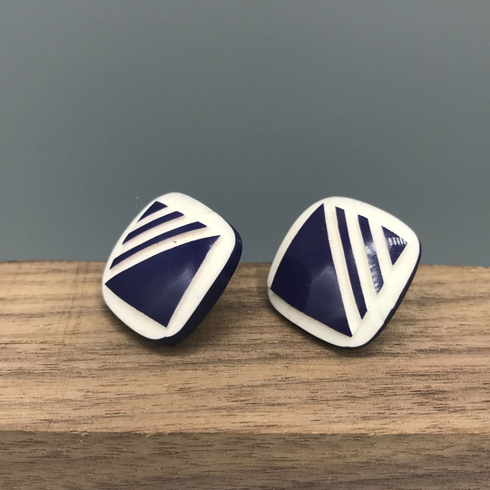Deep Carved Lucite Stud Vintage Earrings, Purple Reveals White, Mod Striped Rounded Square