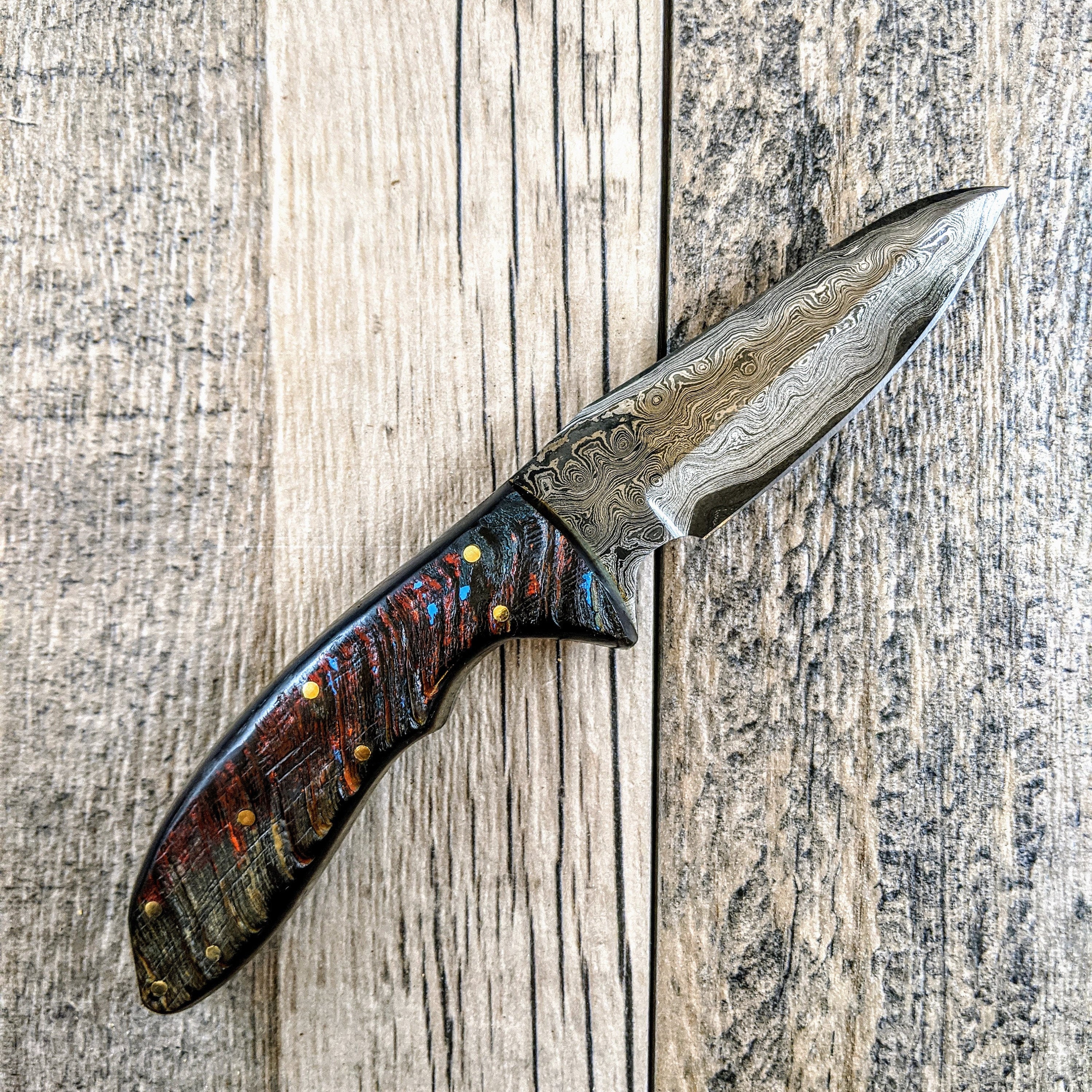 Htb-28 // Sanmai Damascus Skinner Natural Ram Horn Handle Edc Camp All Purpose
