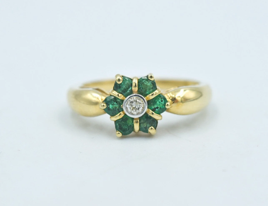 14K Diamond Emerald Halo Flower Ring