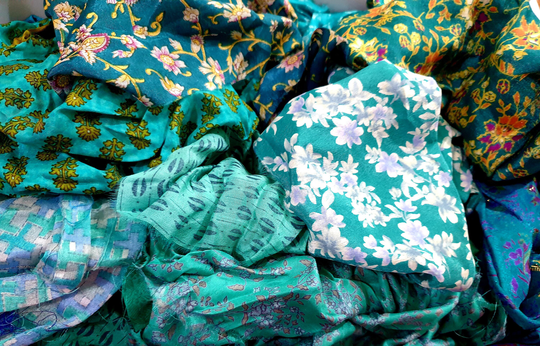 Art Silk Blend Sari Lot Vintage Fabric Material Remnant 100 Grams Peacock Green