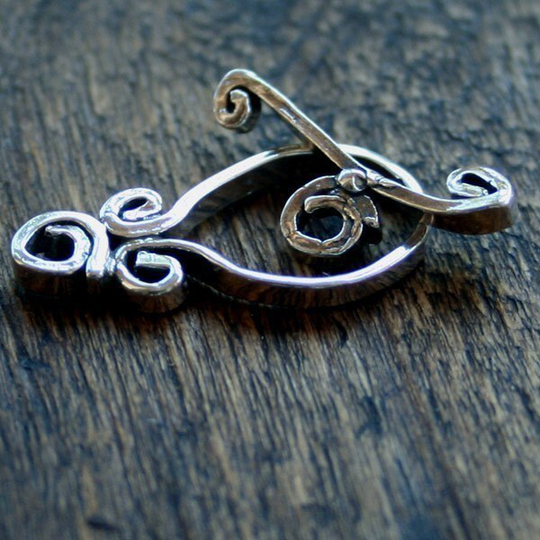 Toggle Curly Sterling Silver T106