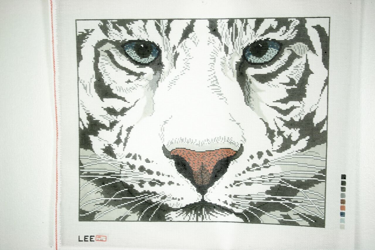Needlepoint Handpainted Lee White Tiger Pillow 18x15 -Free Us Shipping