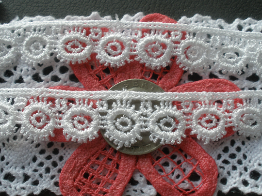 15mm White Venise Floral Lace Trim 5/8" Wide Scrapbook Craft Embellish Wedding Bridal Flower Chain Rayon Poly Blend