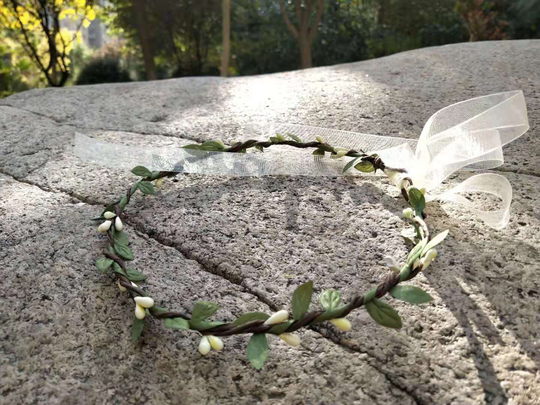 Bridal Headpiece Handcrafted Simple Wedding Hair White Green Flower Crown Girl Headband Wreath Beach