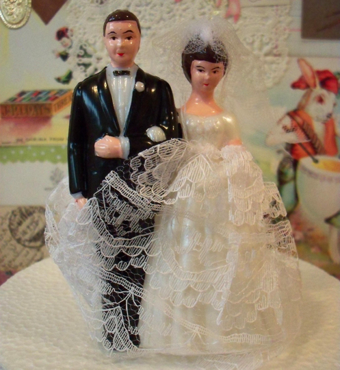 Vintage/Wedding Cake Topper Bride & Groom Diy Bridal Shower Decoration Black Tuxedo Lace Dress Examples Collectible