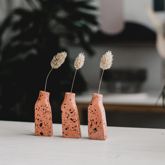 Grass Stem Vase in Terrazzo