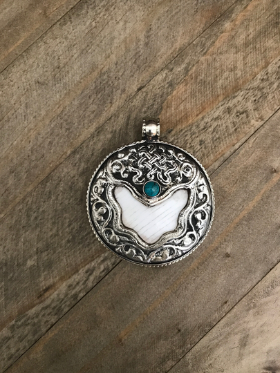 Shell Pendant Set With Turquoise, Endless Knot, Handcrafted, Nepalese, Tibetan Repousse Silver, Himalayan, 62x54 Mm