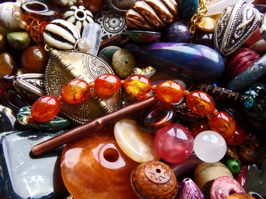 Bead Soup, Assorted Beads, Mixed Beads For Jewelry, End Of The Day Lucite Bead, Metal Glass Vintage Soup Mix, 3Oz