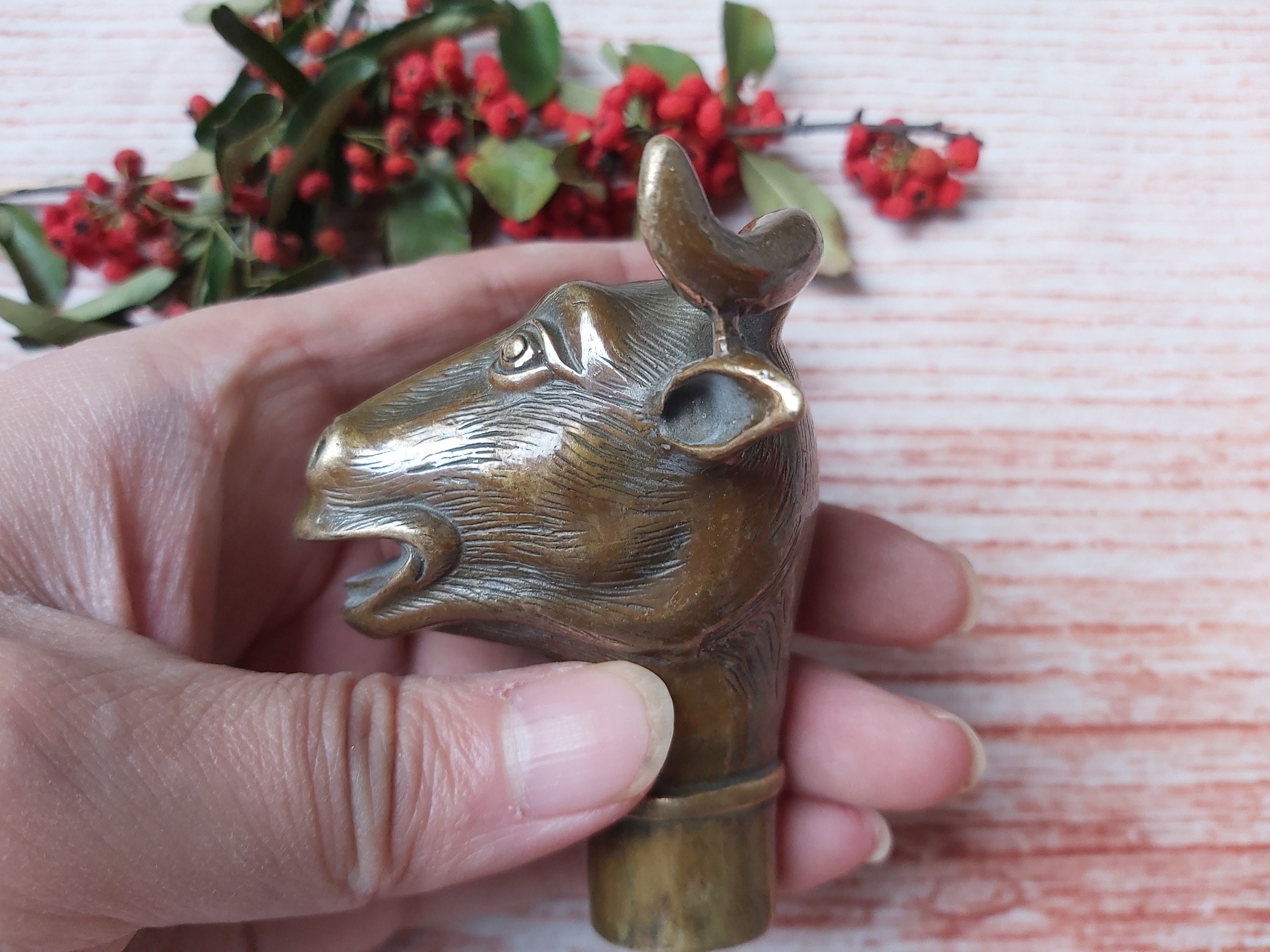 143 G Antique Tibet Brass Handmade Crutch Head Figures Brozen Collection Status Ornament Walking Stick Ram Sheep Horn