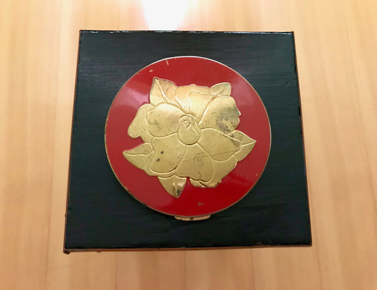 Rex Fifth Avenue Compact/Red Enamel & Gold Rose Flower Large Powder Mirror Made in U.s.a